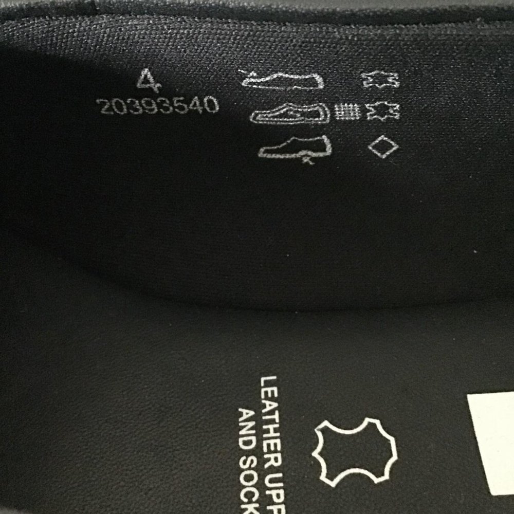 Genuine leather black ballet flats by M&S (Marks & Spencer) UK/Size 37/6 AU - Picture 5 of 6